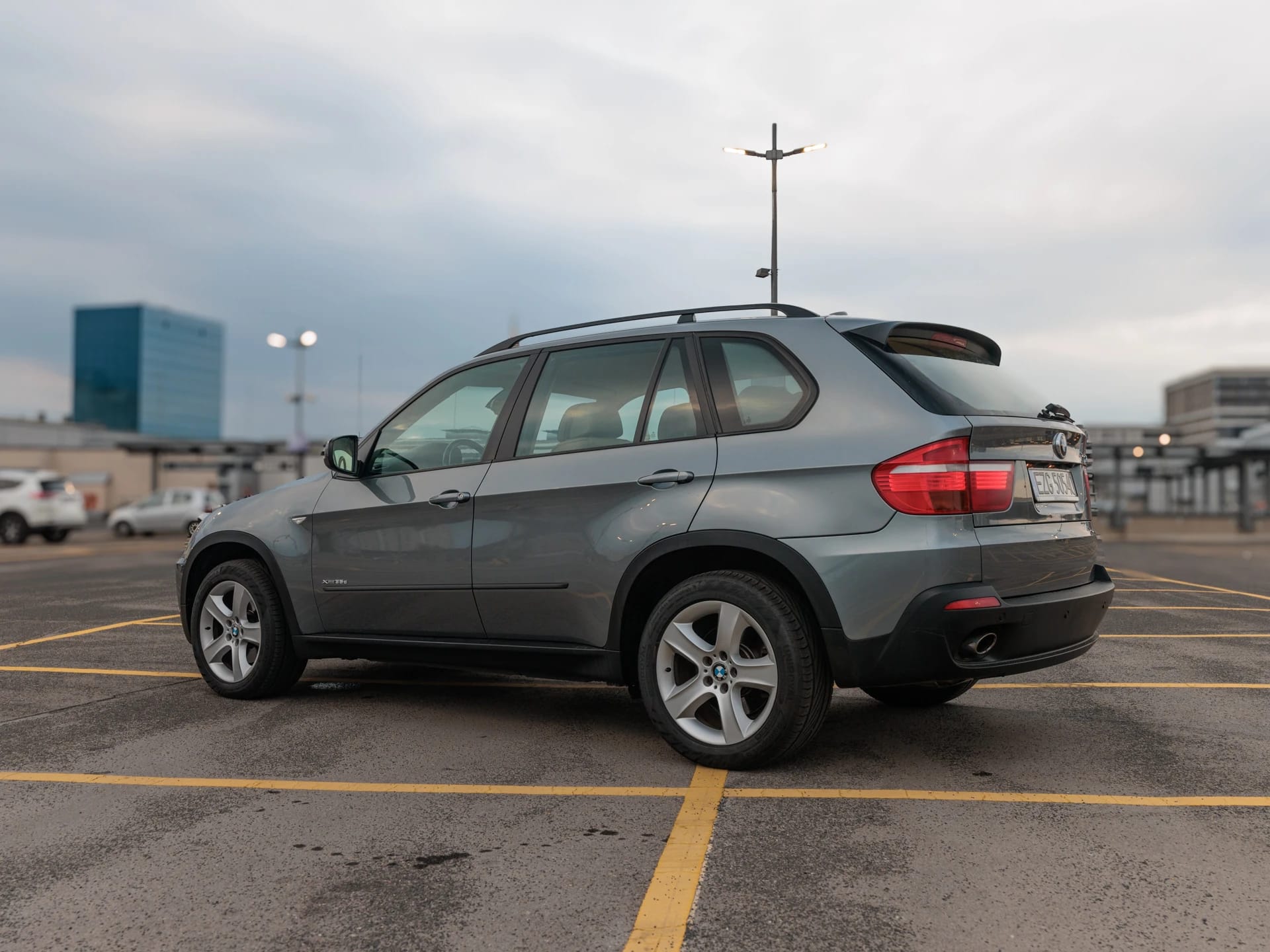 Zdjęcie samochodu BMW X5 3.5d xDrive numer 5